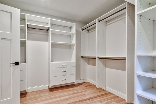 Interior, Walk-in Closets, Wood Texture Flooring