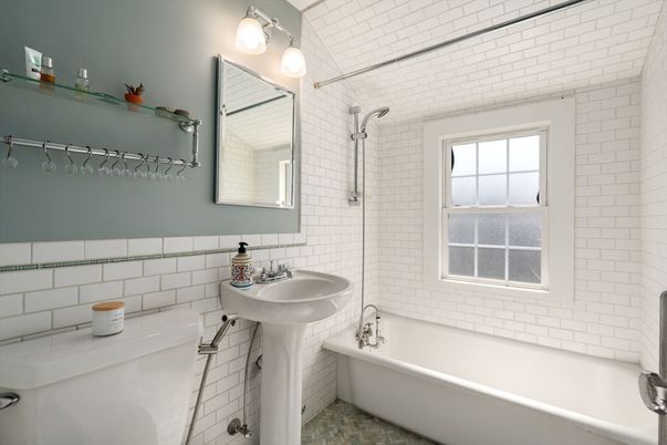 Bathroom, Free Standing Baths, Interior