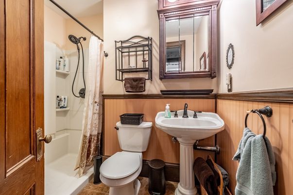 Bathroom, Interior