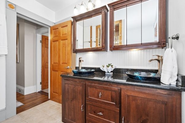 Bathroom, Dual Sink Vanities, Interior, Wood Texture Flooring