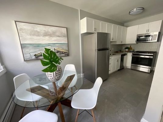 Dining room, Interior, Kitchen, Stainless Steel Appliances