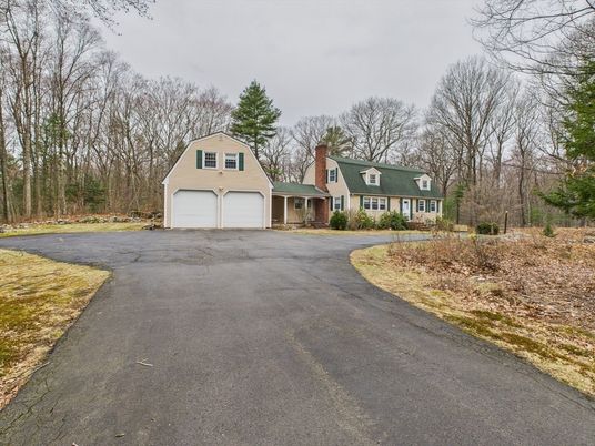 Attached, Backyard, Exterior, Facade, Cape Cod