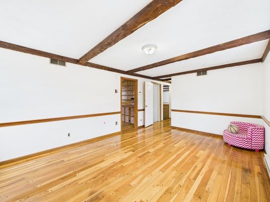 Empty room, Interior, Wooden Beams, Wood Texture Flooring