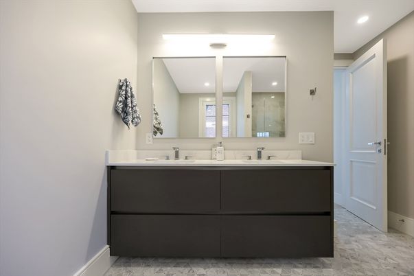 Bathroom, Dual Sink Vanities, Interior, Recessed Lighting