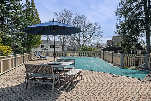 Exterior, Tennis Courts