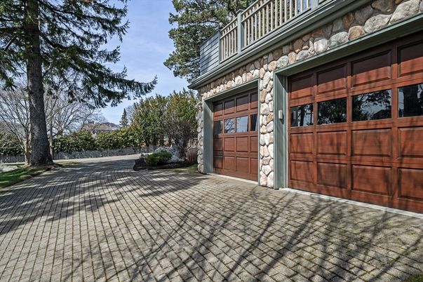 Detached Garage, Exterior