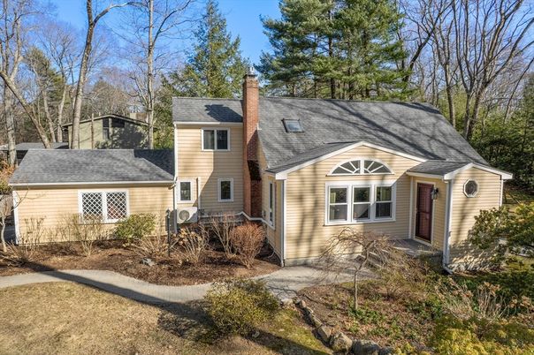 Exterior, Facade, Cape Cod