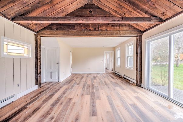 Empty room, Interior, Wooden Beams, Wooden Ceilings, Wood Texture Flooring