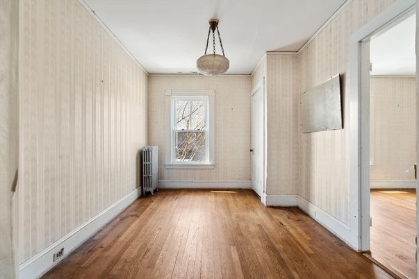 Empty room, Interior, Pendant Lights, Wood Texture Flooring