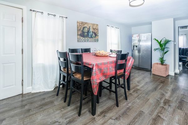 Dining room, Interior, Kitchen, Stainless Steel Appliances, Wood Texture Flooring