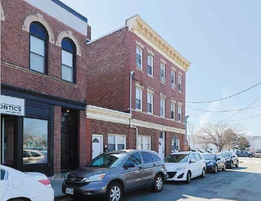 Exterior, Facade, Brick Facade, Rowhouse