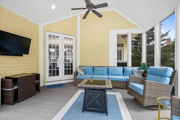 Exterior, Recessed Lighting