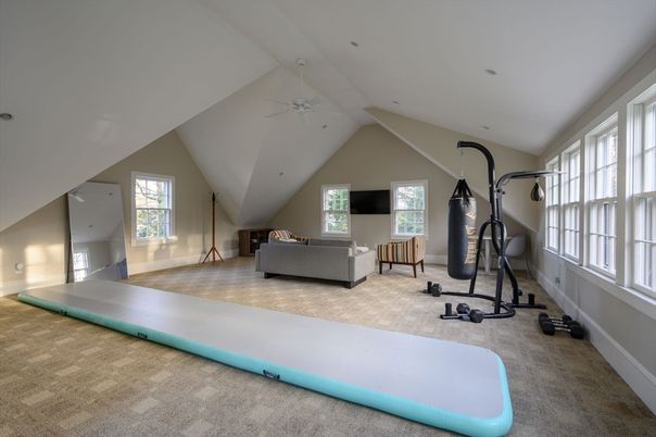 Fitness Equipment, Interior, Living room, Recessed Lighting