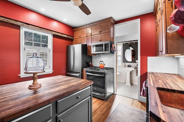 Interior, Kitchen, Recessed Lighting, Wood Texture Flooring
