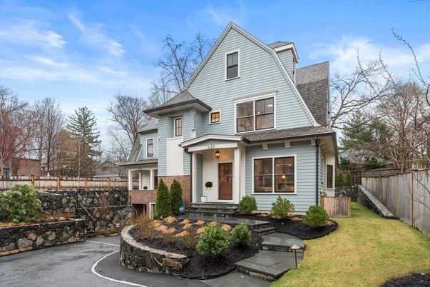 Backyard, Exterior, Facade, Queen Anne Victorian
