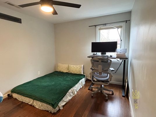 Bedroom, Home Office, Interior, Wood Texture Flooring