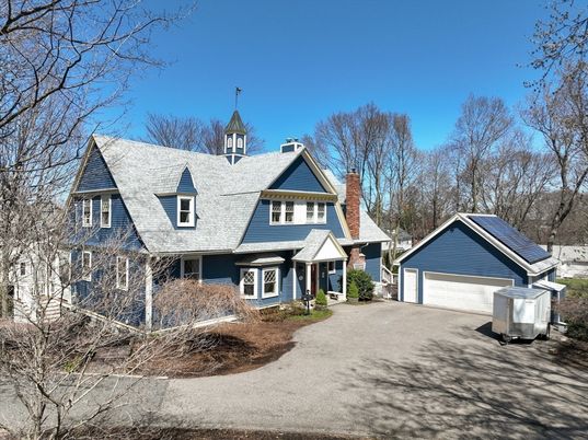 Detached Garage, Exterior, Facade, Queen Anne Victorian