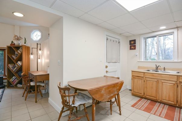 Dining room, Interior, Recessed Lighting