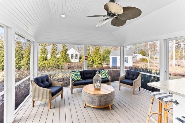 Interior, Living room, Recessed Lighting, Sun Room