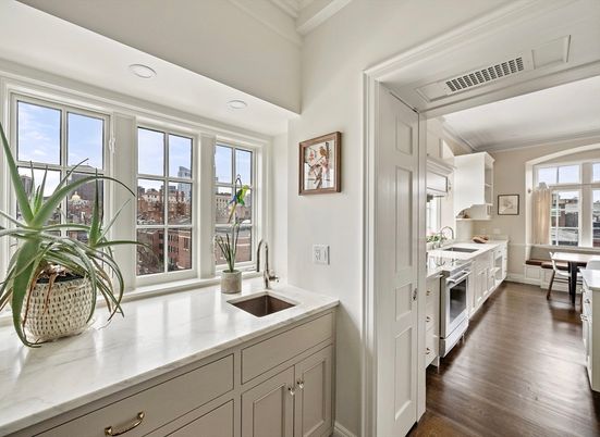Dining room, Interior, Kitchen, Recessed Lighting, Wood Texture Flooring