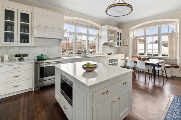 Dining room, Interior, Kitchen, Stainless Steel Appliances, Wood Texture Flooring
