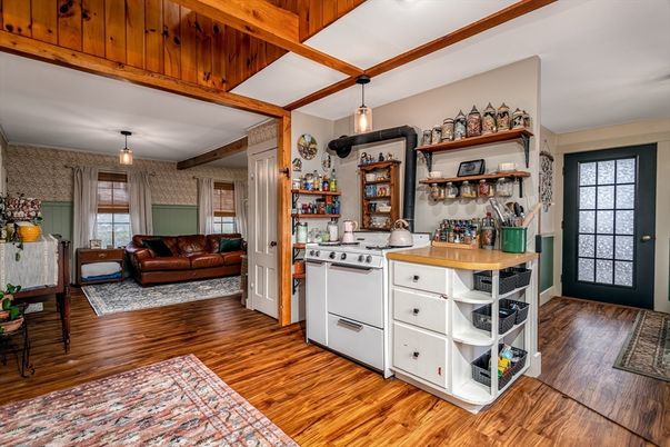 Interior, Kitchen, Living room, Pendant Lights, Wooden Beams, Wood Texture Flooring
