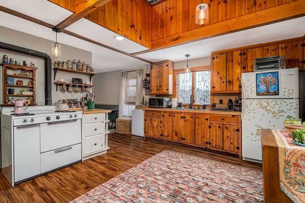 Interior, Kitchen, Pendant Lights, Wooden Beams, Wood Texture Flooring
