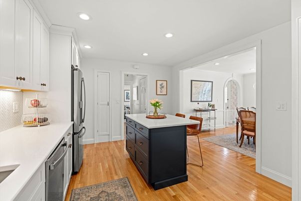 Dining room, Interior, Kitchen, Recessed Lighting, Wood Texture Flooring