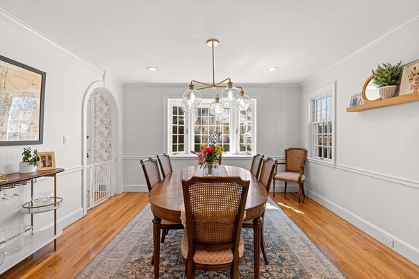 Dining room, Interior, Pendant Lights, Recessed Lighting, Wood Texture Flooring