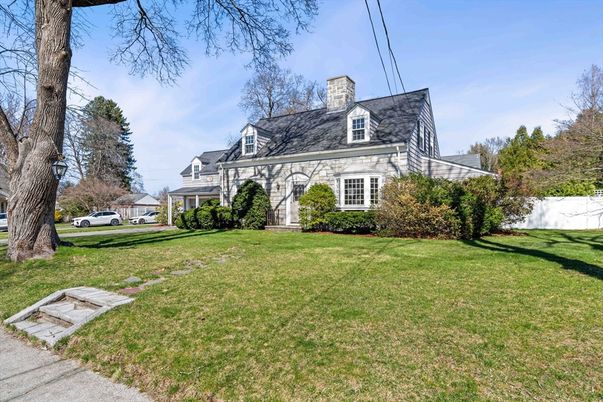 Backyard, Exterior, Facade, Cape Cod