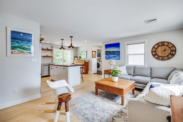 Interior, Kitchen, Living room, Pendant Lights, Recessed Lighting, Wood Texture Flooring