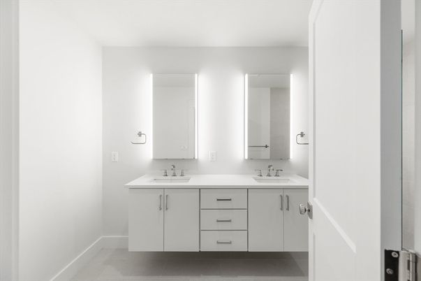 Bathroom, Dual Sink Vanities, Interior