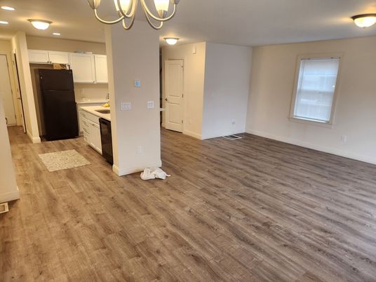 Chandelier, Interior, Kitchen, Wood Texture Flooring