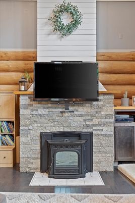 Fireplace, Interior