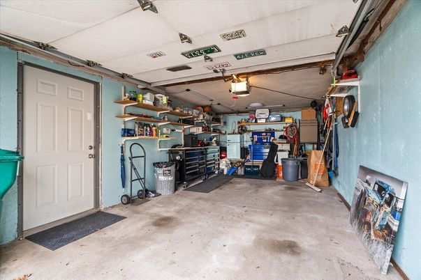 Garage, Interior