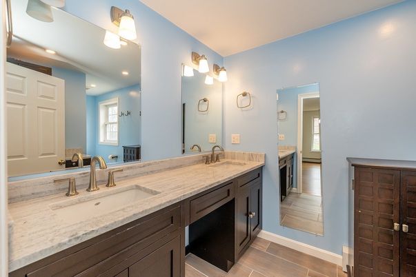 Bathroom, Dual Sink Vanities, Interior, Recessed Lighting, Wood Texture Flooring