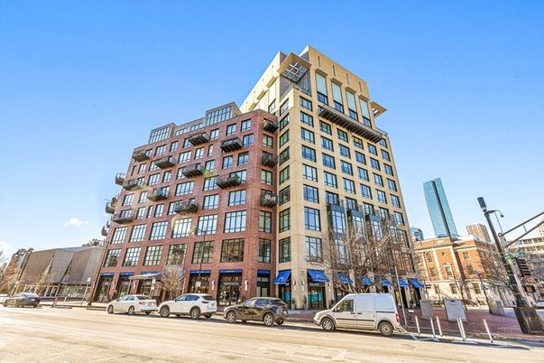 Exterior, Facade, Condo Building