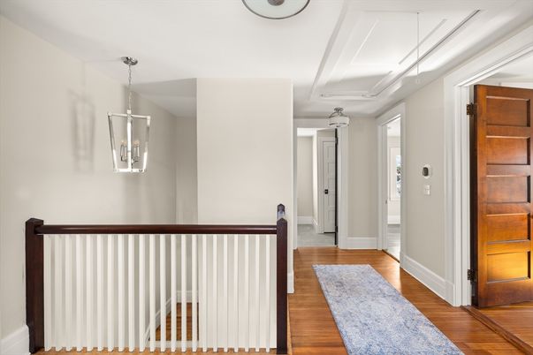 Interior, Pendant Lights, Wood Texture Flooring