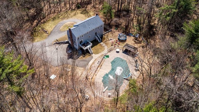 Exterior, Drone