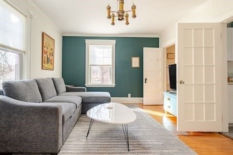 Chandelier, Interior, Living room, Wood Texture Flooring