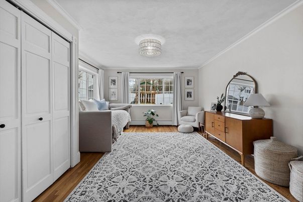 Chandelier, Interior, Living room, Wood Texture Flooring