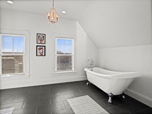 Bathroom, Chandelier, Free Standing Baths, Interior, Pendant Lights, Recessed Lighting