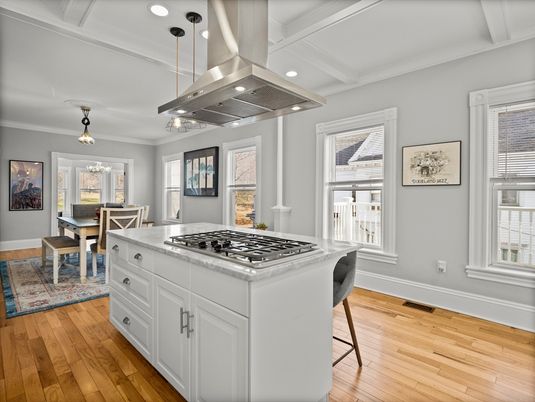 Dining room, Interior, Kitchen, Pendant Lights, Recessed Lighting, Wood Texture Flooring