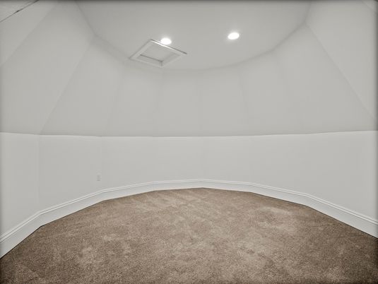 Empty room, Interior, Recessed Lighting