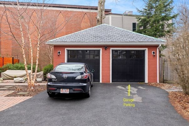 Detached Garage, Exterior