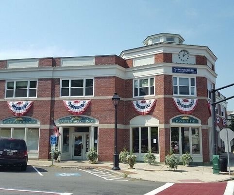 Exterior, Facade, Brick Facade, Rowhouse