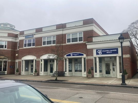 Exterior, Facade, Brick Facade, Rowhouse