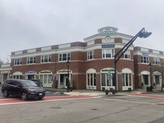 Exterior, Facade, Brick Facade, Rowhouse