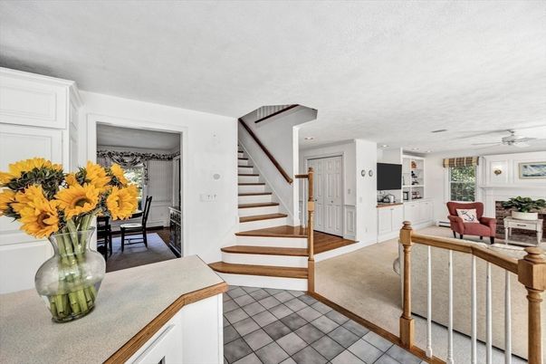 Dining room, Interior, Living room, Recessed Lighting