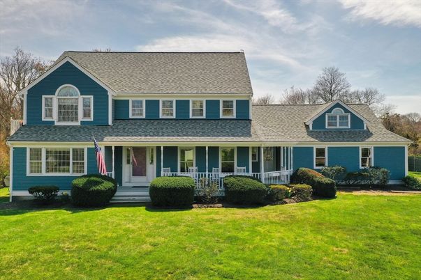 Exterior, Facade, Cape Cod